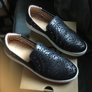 UGG Perf Slip-On Walker. Cut-Outs, Black Leather